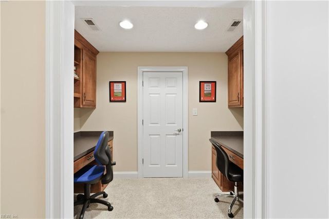 107 Pickett PL, Yorktown, VA 23693