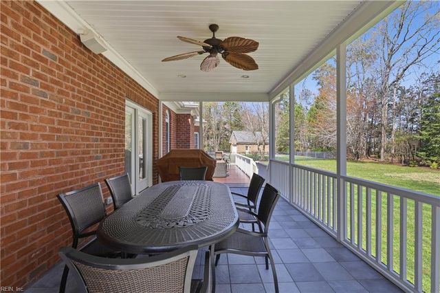 107 Pickett PL, Yorktown, VA 23693