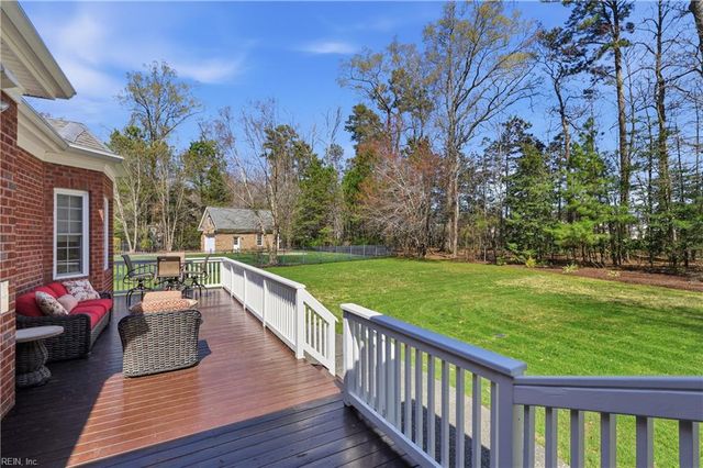 107 Pickett PL, Yorktown, VA 23693