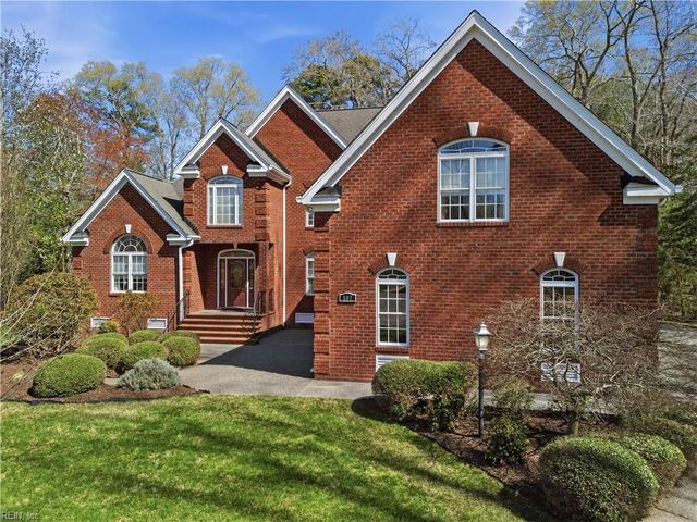107 Pickett PL, Yorktown, VA 23693