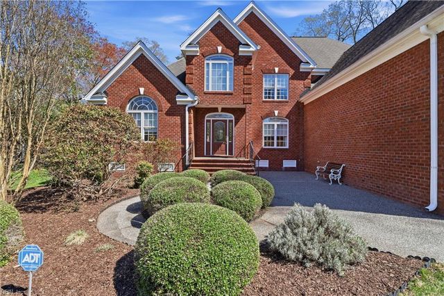 107 Pickett PL, Yorktown, VA 23693