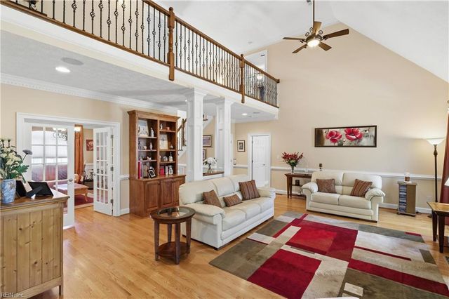 107 Pickett PL, Yorktown, VA 23693