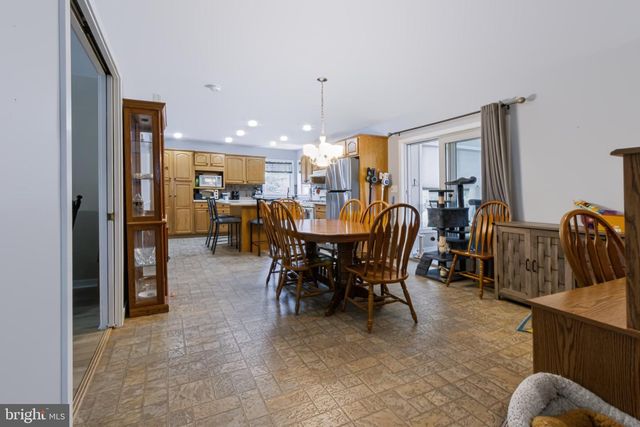 716 W MAPLE ST, Palmyra, PA 17078