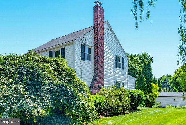 716 W MAPLE ST, Palmyra, PA 17078