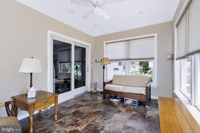 716 W MAPLE ST, Palmyra, PA 17078