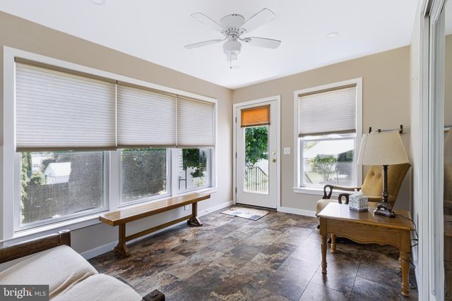 716 W MAPLE ST, Palmyra, PA 17078
