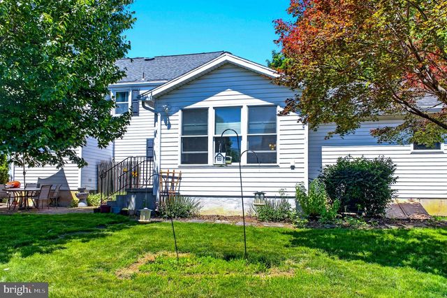 716 W MAPLE ST, Palmyra, PA 17078
