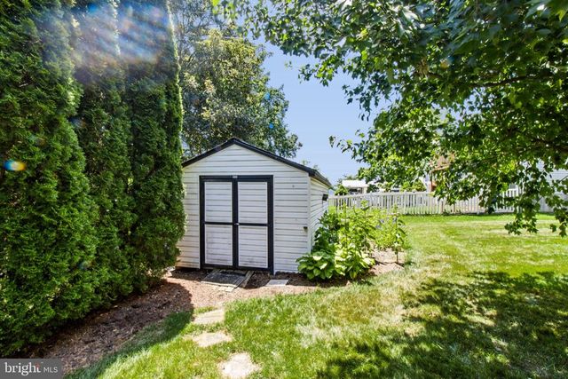 716 W MAPLE ST, Palmyra, PA 17078