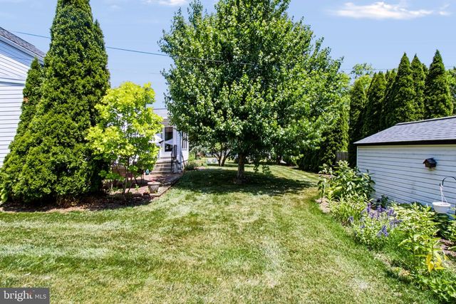 716 W MAPLE ST, Palmyra, PA 17078