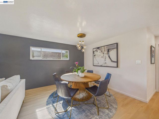 7215 Potrero Ave, El Cerrito, CA 94530