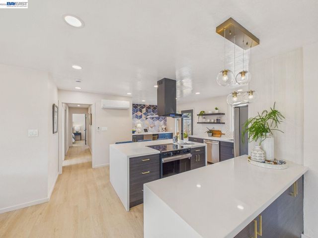 7215 Potrero Ave, El Cerrito, CA 94530