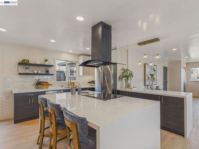 7215 Potrero Ave, El Cerrito, CA 94530