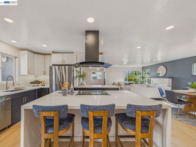 7215 Potrero Ave, El Cerrito, CA 94530