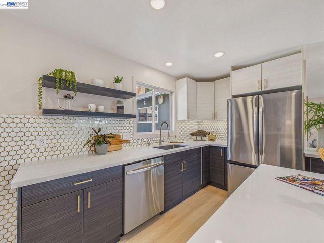 7215 Potrero Ave, El Cerrito, CA 94530