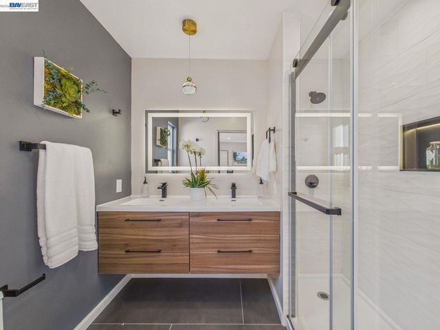 7215 Potrero Ave, El Cerrito, CA 94530