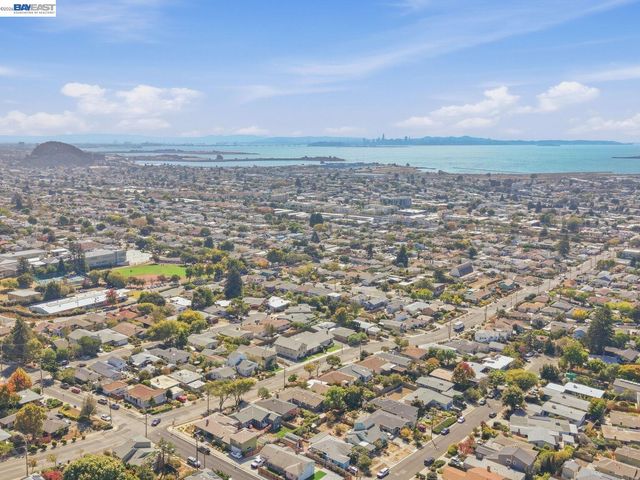 7215 Potrero Ave, El Cerrito, CA 94530