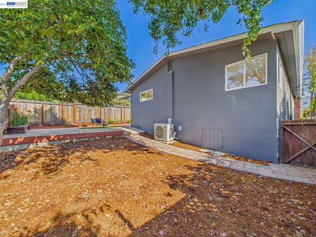 7215 Potrero Ave, El Cerrito, CA 94530