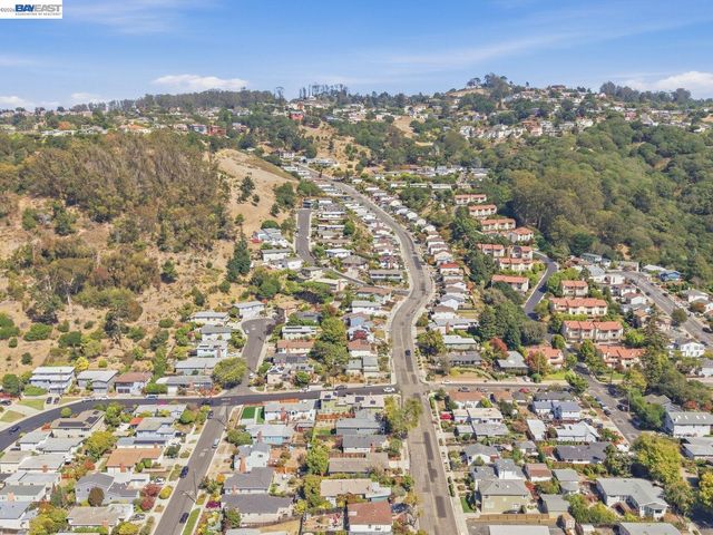 7215 Potrero Ave, El Cerrito, CA 94530