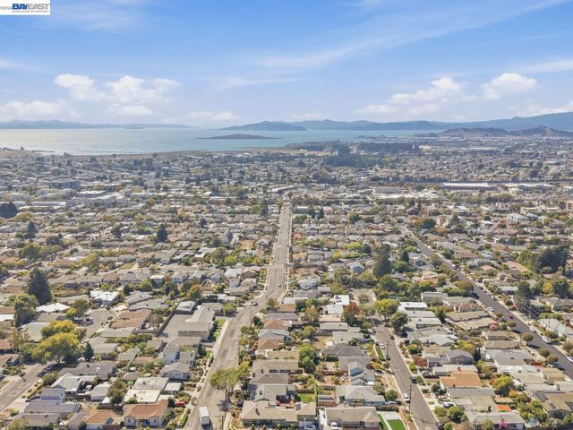 7215 Potrero Ave, El Cerrito, CA 94530