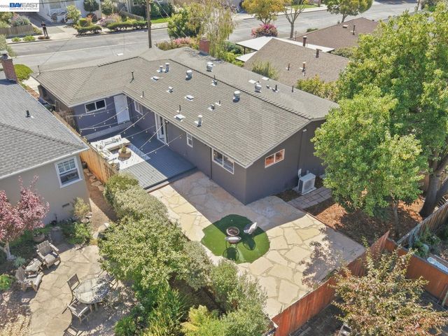 7215 Potrero Ave, El Cerrito, CA 94530