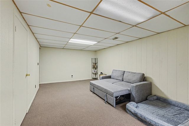1014 W Alkaline Springs Road, Vandalia, OH 45377