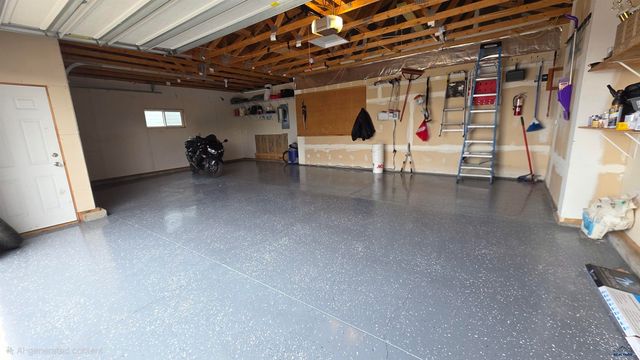 484 DAYSTAR RD, Box Elder, SD 57719