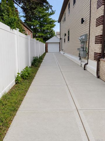 11551 208th Street, Cambria Heights, NY 11411