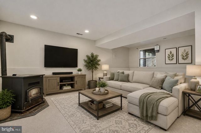 12808 CUNNINGHILL COVE RD, Baltimore, MD 21220