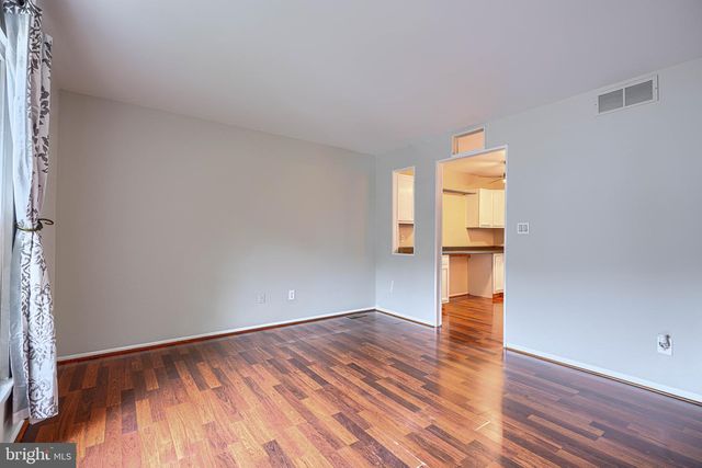 12808 CUNNINGHILL COVE RD, Baltimore, MD 21220