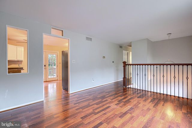 12808 CUNNINGHILL COVE RD, Baltimore, MD 21220