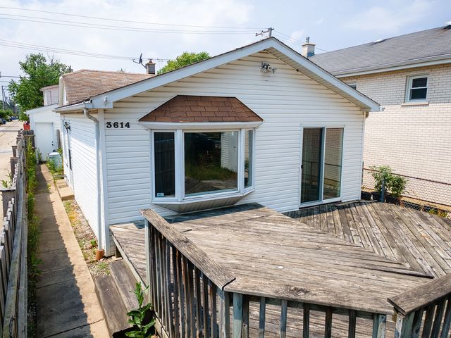 3614 N Pacific Avenue, Chicago, IL 60634