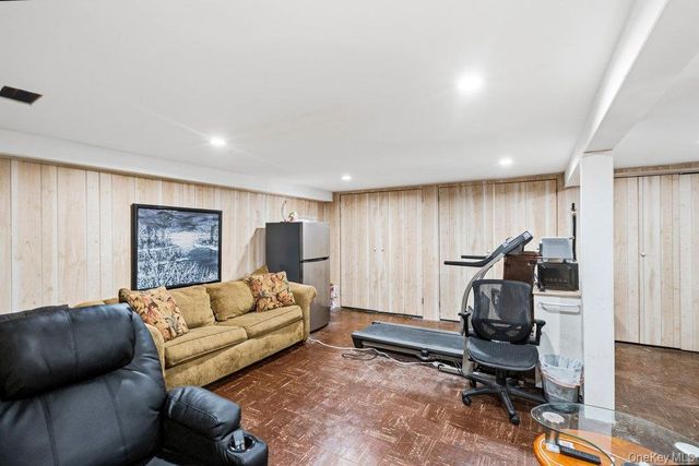 26 Sheridan Street, Old Bethpage, NY 11804