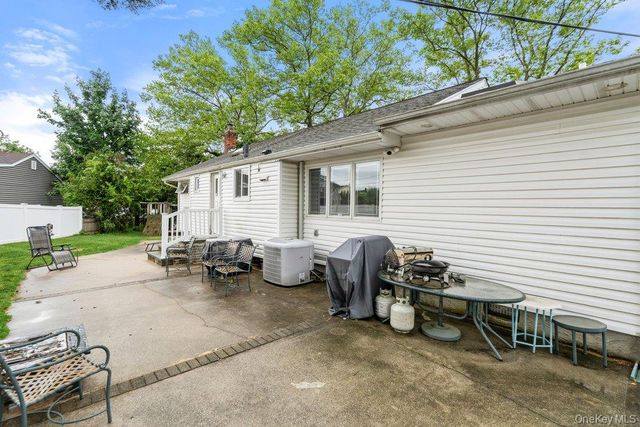 26 Sheridan Street, Old Bethpage, NY 11804