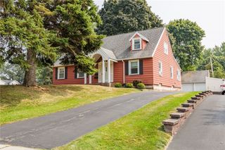 579 Lake Shore Boulevard, Irondequoit, NY 14617