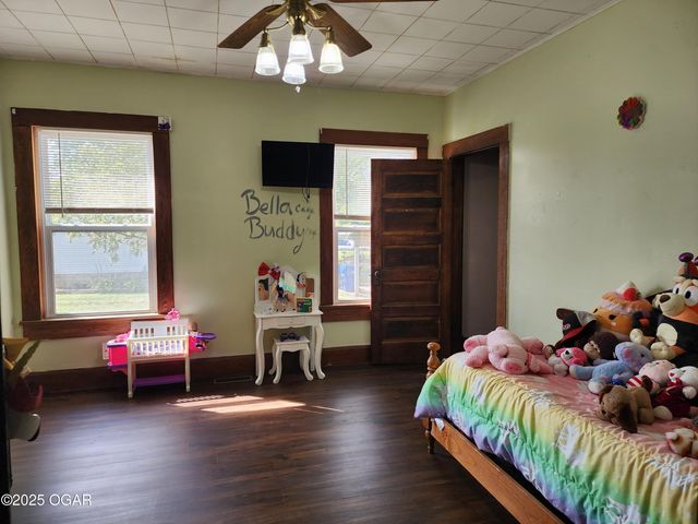 514 College Street, Greenfield, MO 65661