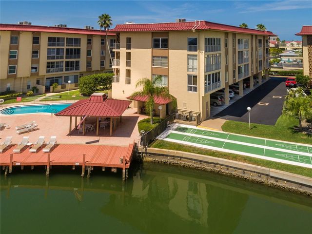 121 ISLAND WAY 334, Clearwater Beach, FL 33767