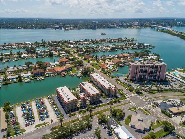 121 ISLAND WAY 334, Clearwater Beach, FL 33767
