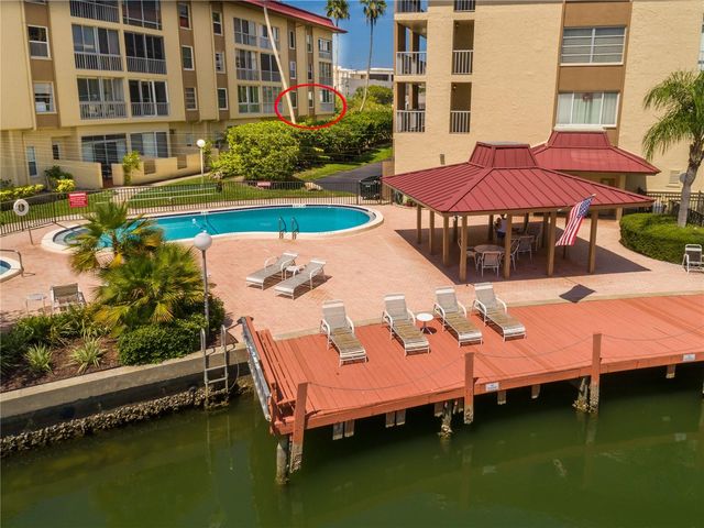 121 ISLAND WAY 334, Clearwater Beach, FL 33767
