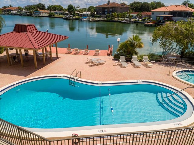 121 ISLAND WAY 334, Clearwater Beach, FL 33767