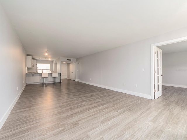 121 ISLAND WAY 334, Clearwater Beach, FL 33767