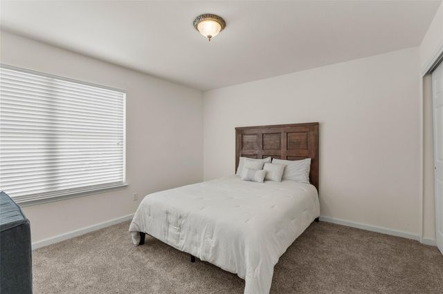 4010 Kings Canyon DR, Taylor, TX 76574
