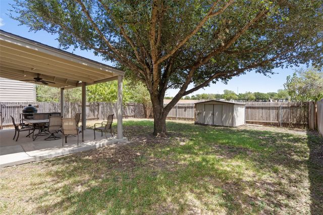 4010 Kings Canyon DR, Taylor, TX 76574