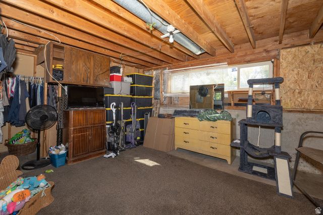 6712 S SOMERSET DR, West Jordan, UT 84084