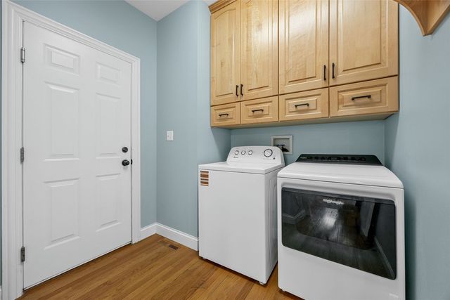1432 Hickory Hollow Road NE, Solon, IA 52333