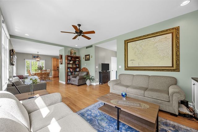 1432 Hickory Hollow Road NE, Solon, IA 52333
