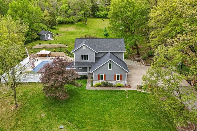 1432 Hickory Hollow Road NE, Solon, IA 52333