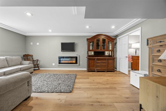 1432 Hickory Hollow Road NE, Solon, IA 52333