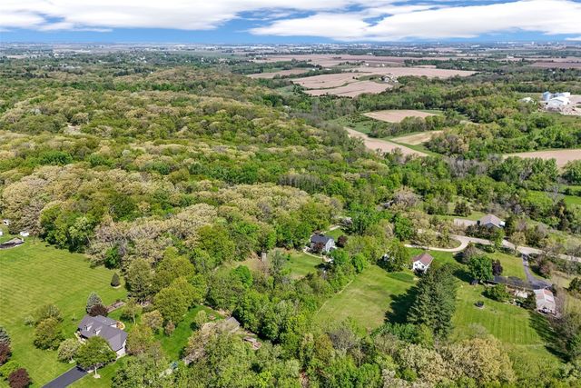 1432 Hickory Hollow Road NE, Solon, IA 52333