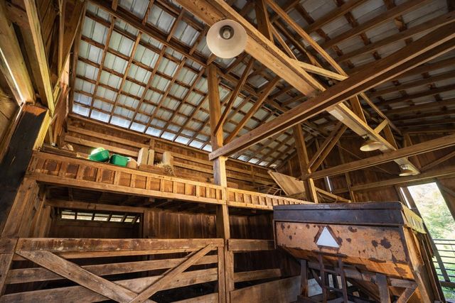 9999 Red Lick, Irvine, KY 40336