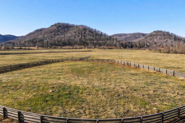 9999 Red Lick, Irvine, KY 40336